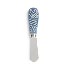 Gray Pattern Cheese Spreader